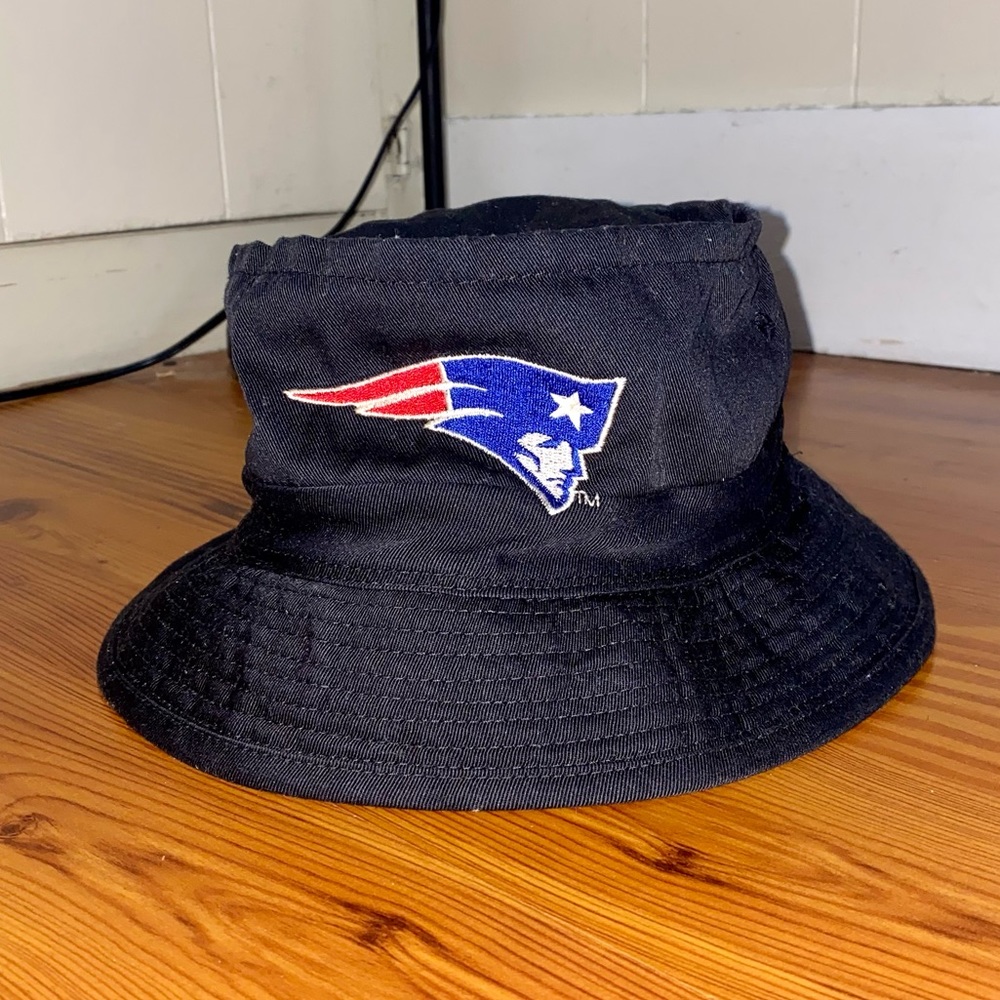 Vintage New England Patriots Bucket Hat